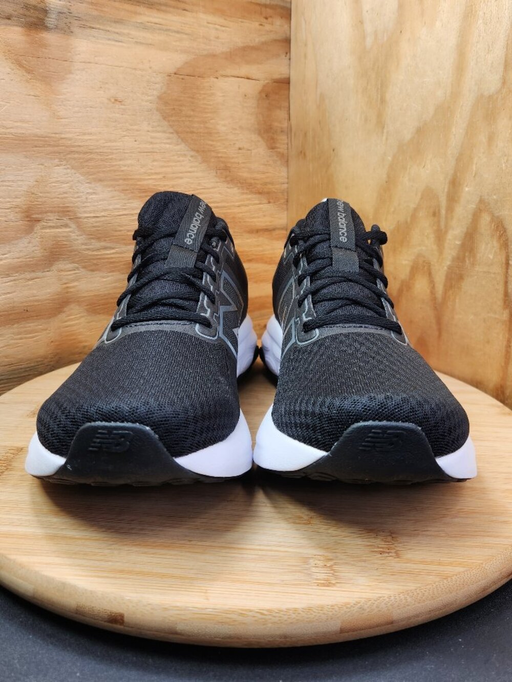 New Balance 460 V4 Mens Black Running Shoes Sneakers Size 11 - Picture 2 of 9